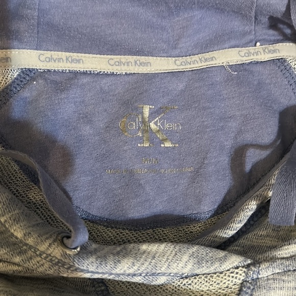 Calvin Klein hoodie - Picture 3 of 7